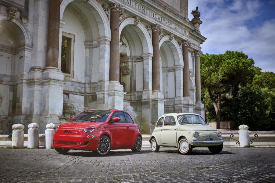 fiat-500e-donnacona-chrysler-jeep-dodge-ram - incone du style italien avec les deux FIAT 500