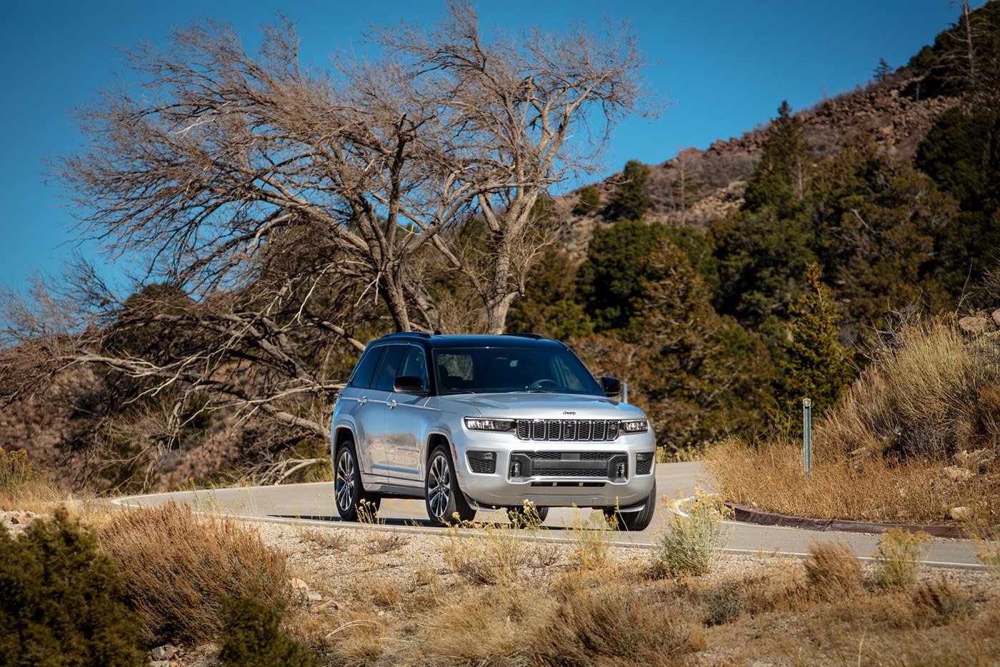 vue avant du Jeep Grand Cherokee 2022