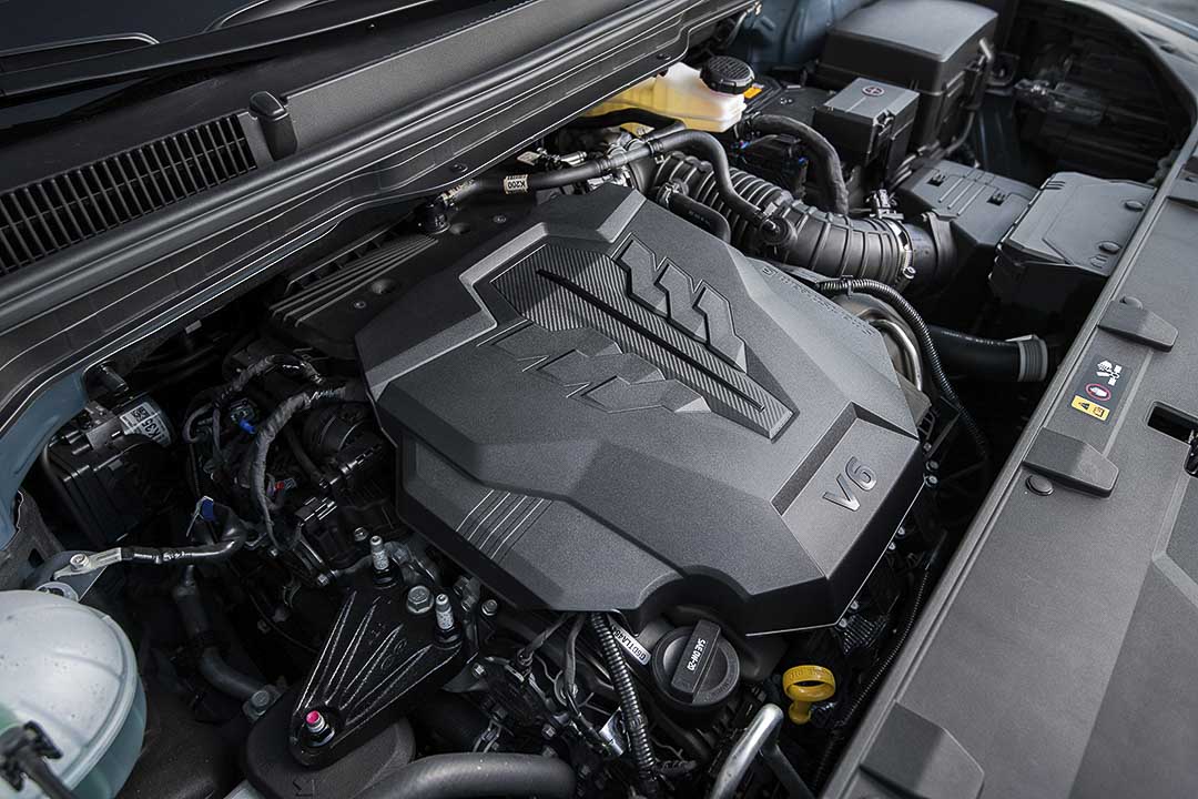 vue du moteur du Kia Carnival 2022