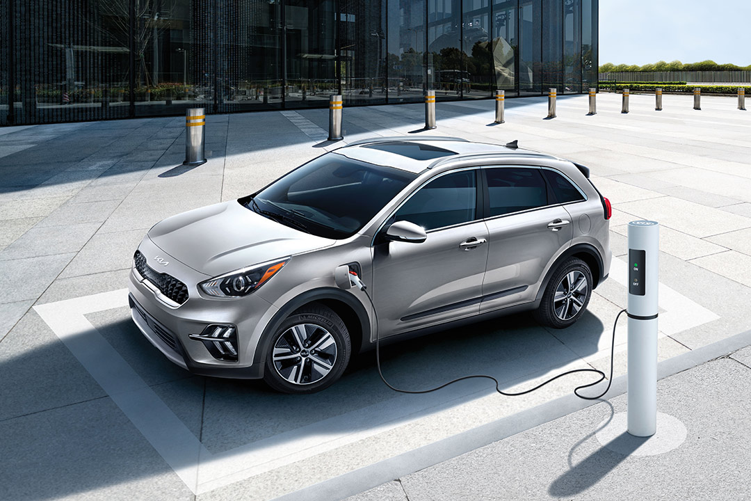 vue trois quart avant du Kia Niro PHEV 2022