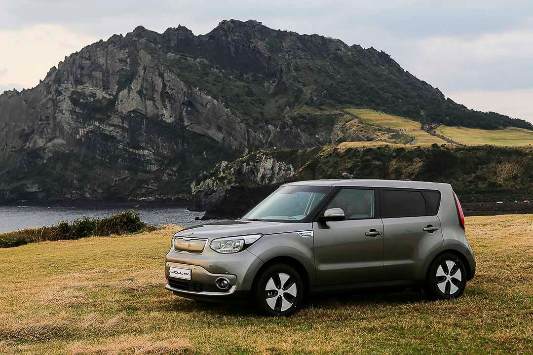 vue latérale avant du Kia Soul 2021